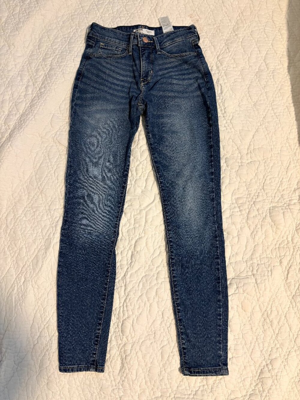 Signature by Levi Strauss Totally Shaping Skinny Jeans Size 2 W26 L30